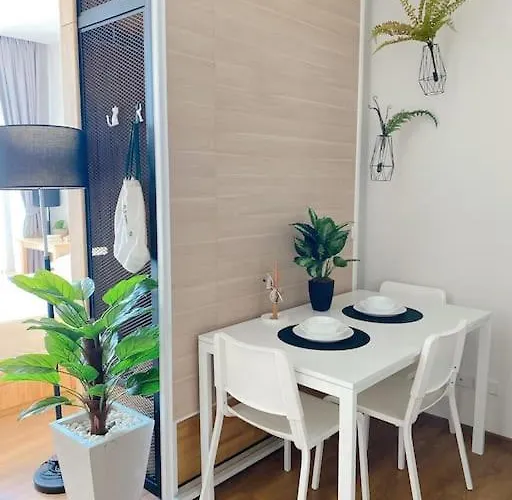 Modern Monthly Studio Fast Wifi Great Location Lejlighed Bangkok
