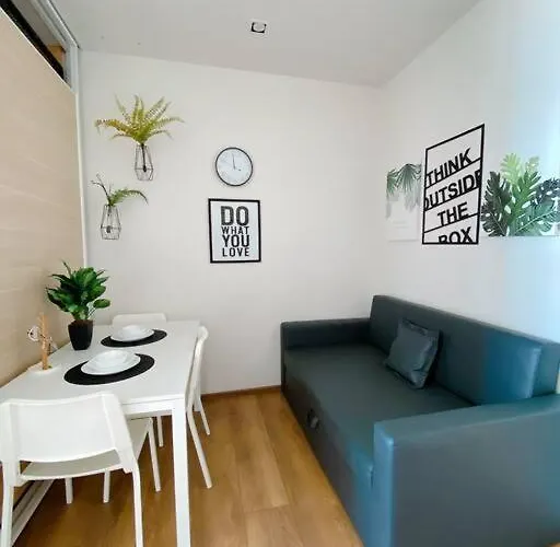 Lejlighed Modern Monthly Studio Fast Wifi Great Location *
